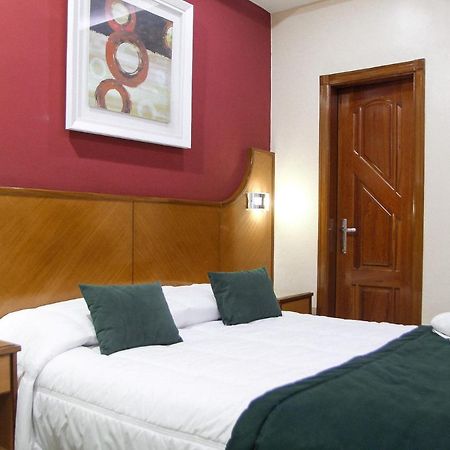 Capri Hotel Дуки-ди-Кашиас Экстерьер фото